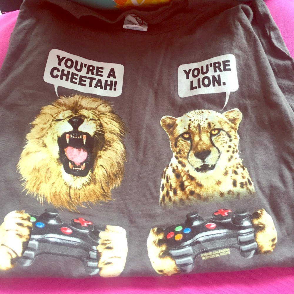 Graphic tee unisex lion cheetah cat size XL